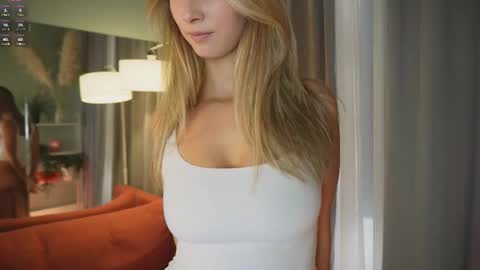 Katie online show from 09/26/25, 02:21