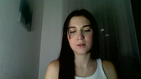 katie_foxi online show from 10/10/25, 05:23
