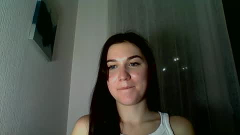 katie_foxi online show from 10/17/25, 08:44