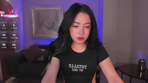 katieangel1 online show from 10/22/25, 11:21