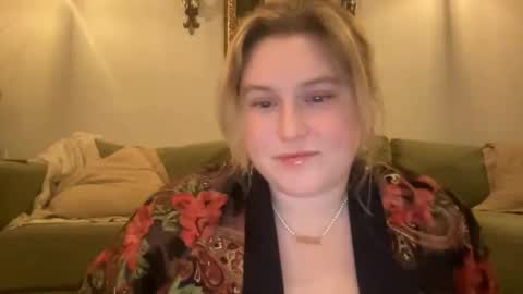 Snapshot of katiecopper27 chatting on 05/28/26, 02:31 katiecopper27 online show from 05/28/26, 02:31