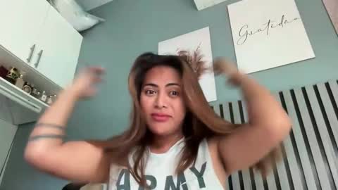 Snapshot of katiefrox_ chatting on 10/30/25, 01:51 katiefrox online show from 10/30/25, 01:51