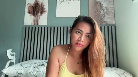 Snapshot of katiefrox_ chatting on 11/04/25, 01:05 katiefrox online show from 11/04/25, 01:05