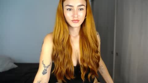 Snapshot of katiejane_ chatting on 02/05/25, 02:37 Katie Jane online show from 02/05/25, 02:37