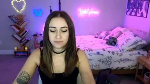 Snapshot of katieverona chatting on 01/14/25, 01:58 Katie Verona online show from 01/14/25, 01:58