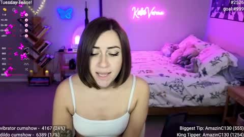 Snapshot of katieverona chatting on 01/21/25, 10:30 Katie Verona online show from 01/21/25, 10:30