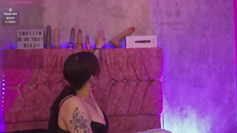 Katie online show from 05/28/26, 01:47