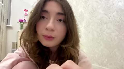 Snapshot of katinaflatau chatting on 07/01/26, 07:13 Rosie online show from 07/01/26, 07:13