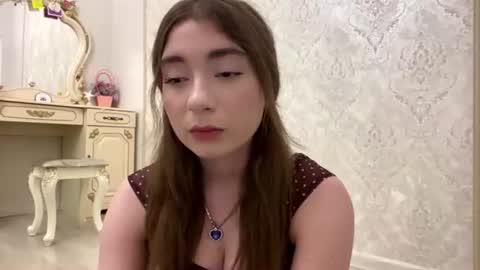 Snapshot of katinaflatau chatting on 07/05/26, 05:42 Rosie online show from 07/05/26, 05:42