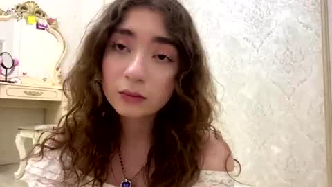 Snapshot of katinaflatau chatting on 07/12/26, 05:04 Rosie online show from 07/12/26, 05:04