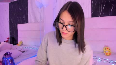 KATIUSKA online show from 12/24/24, 04:33
