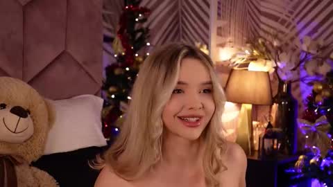 KatJolie online show from 12/13/25, 07:53