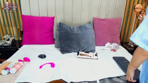 K A T L Y N  online show from 01/15/25, 07:01
