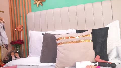 K A T L Y N  online show from 11/01/25, 06:21