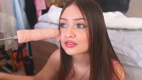 K A T L Y N  online show from 11/15/25, 06:48