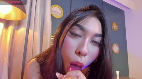 katnissa_ online show from 05/27/26, 08:28