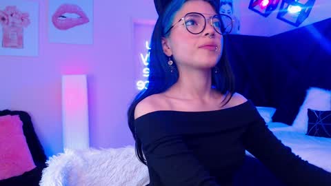 Snapshot of kato_klum chatting on 12/18/24, 04:17 KATO online show from 12/18/24, 04:17