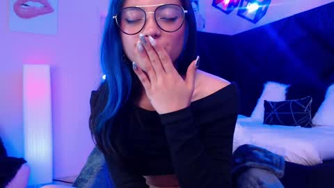 Snapshot of kato_klum chatting on 12/18/24, 07:19 KATO online show from 12/18/24, 07:19
