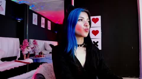 Snapshot of kato_klum chatting on 01/05/25, 04:04 KATO online show from 01/05/25, 04:04
