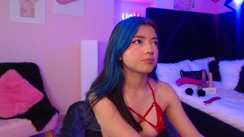 Snapshot of kato_klum chatting on 01/07/25, 01:35 KATO online show from 01/07/25, 01:35