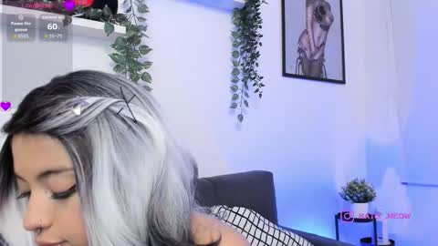 Snapshot of katoo4 chatting on 11/30/25, 02:37 Kato online show from 11/30/25, 02:37