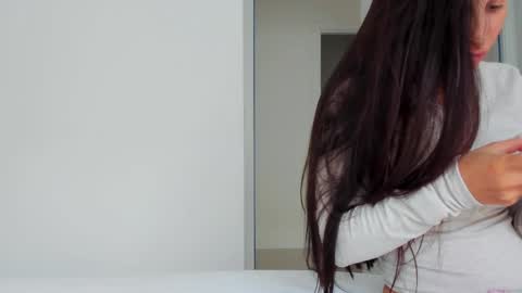 Katrin online show from 05/26/26, 07:21