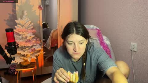   naked in pvt show 100 tk online show from 12/25/24, 05:15