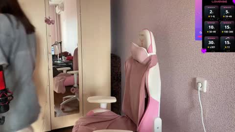   naked in pvt show 100 tk online show from 01/07/25, 11:16