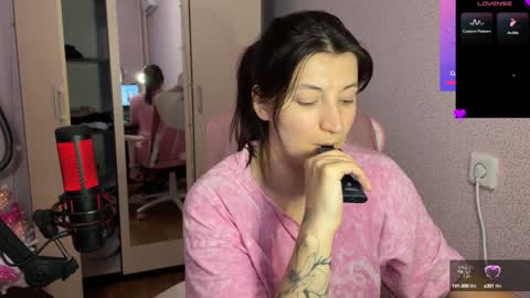   naked in pvt show 100 tk online show from 01/12/25, 12:55