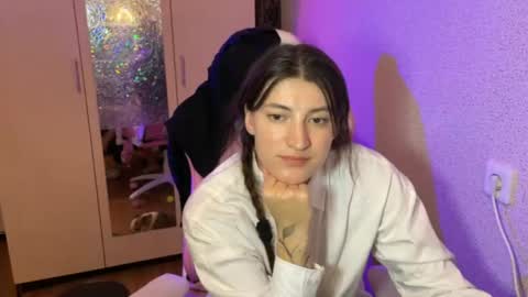   naked in pvt show 100 tk online show from 02/25/26, 06:28