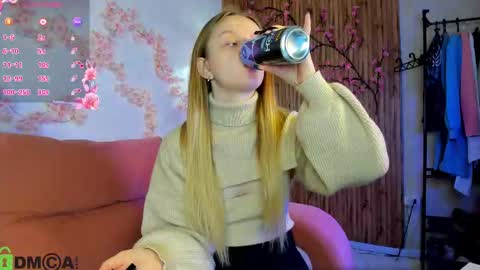 Katrina Bail online show from 10/07/25, 01:03