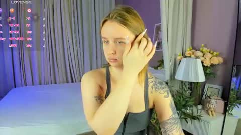 Katrina Bail online show from 07/06/26, 01:02