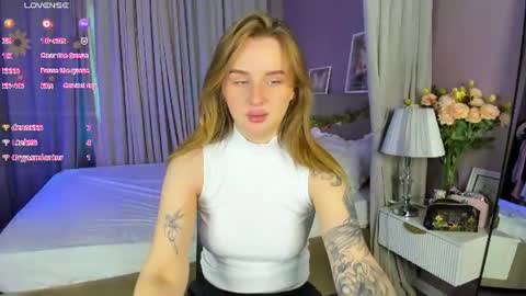 Katrina Bail online show from 07/10/26, 02:05