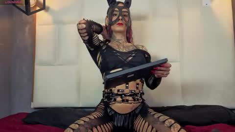 Snapshot of katrina_blaze chatting on 06/01/26, 10:00 katrina_blaze online show from 06/01/26, 10:00