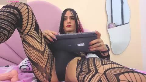 Snapshot of katrina_blaze chatting on 06/14/26, 02:24 katrina_blaze online show from 06/14/26, 02:24