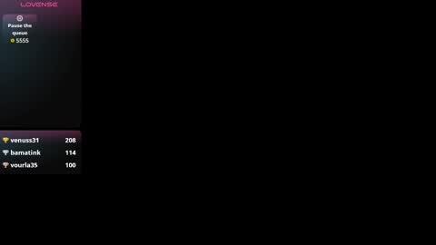 Snapshot of katrina_carter chatting on 11/28/25, 03:31 katrina_carter online show from 11/28/25, 03:31