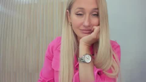 katrina moor online show from 06/08/26, 04:07