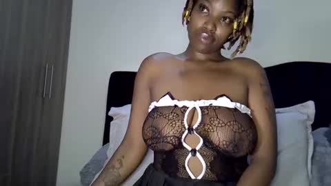 Snapshot of katrinashantel chatting on 01/08/26, 12:46 katrinashantel online show from 01/08/26, 12:46