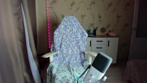 Snapshot of katrinasoul chatting on 10/27/25, 09:57 Katty online show from 10/27/25, 09:57