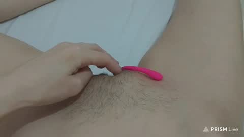 Snapshot of katrinna_arinna chatting on 01/23/25, 12:35 katrina dont forget to give me thumbs up online show from 01/23/25, 12:35