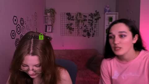 Snapshot of katrinxxxx chatting on 06/06/26, 09:36 Katrin online show from 06/06/26, 09:36