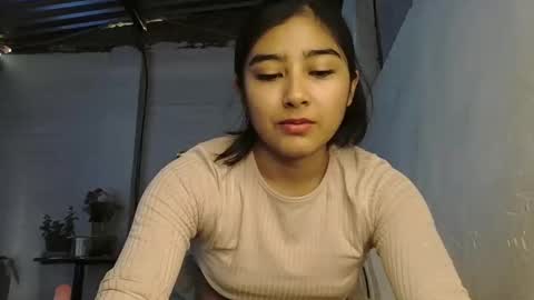 Snapshot of katrushca24 chatting on 09/17/25, 02:41 kat online show from 09/17/25, 02:41