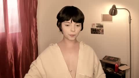 Snapshot of katsurotaro chatting on 09/18/25, 09:17 katsuro online show from 09/18/25, 09:17