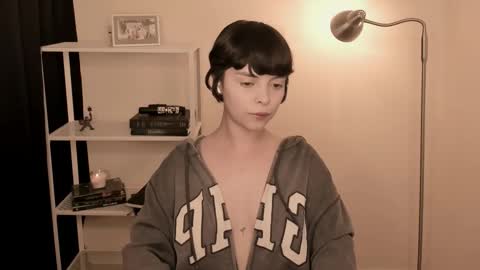 Snapshot of katsurotaro chatting on 10/17/25, 10:01 katsuro online show from 10/17/25, 10:01