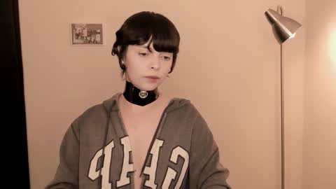 Snapshot of katsurotaro chatting on 11/22/25, 09:36 katsuro online show from 11/22/25, 09:36