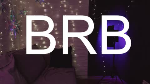 Snapshot of katt_yy chatting on 12/03/25, 05:33 katt_yy online show from 12/03/25, 05:33