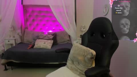 kattarina_ online show from 09/12/25, 10:48
