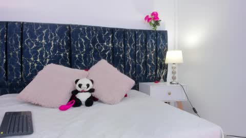 Snapshot of katte_landerr chatting on 04/01/26, 12:50 Katte online show from 04/01/26, 12:50