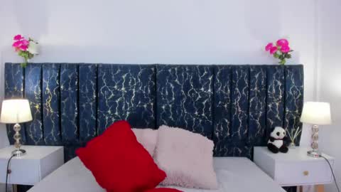 Snapshot of katte_landerr chatting on 04/07/26, 01:33 Katte online show from 04/07/26, 01:33