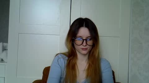 Snapshot of katte_light chatting on 05/22/26, 01:50 katte light online show from 05/22/26, 01:50